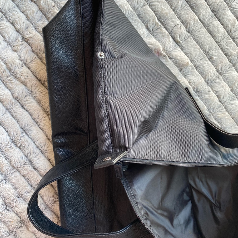 YSL Duffle bag - Picture 7 of 7